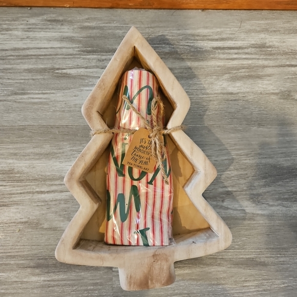 Mud Pie Other - Mud Pie Tree Shaped Wood Serving Bowl and Christmas Kitchen Towel Set
